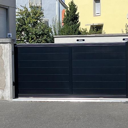 Superbe appartement au centre + parking privé Colmar Extérieur photo
